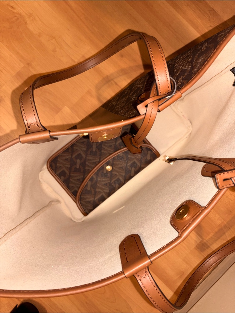 NWT Michael Kors Eliza Large East West Open Tote Bag - Brown/ Luggage - Picture 9 of 16